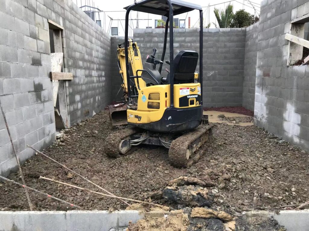 Digger Earthworks Civil Auckland 02